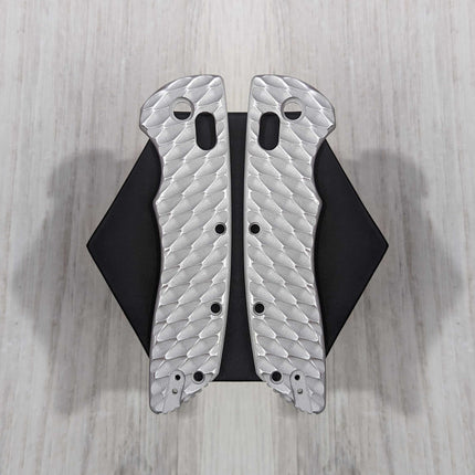 STOCKY GOAT - Expanded - Aluminum Scales / In the Buff (Compatible with Hogue Deka v2)