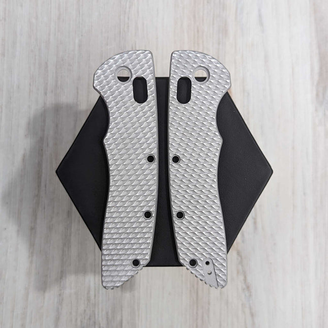 STOCKY GOAT - OG1 - Aluminum Scales / In the Buff (Compatible with Hogue Deka v2)