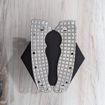 STOCKY GOAT - SMALL PIVOT - Aluminum Scales / In the Buff (Compatible with Demko AD20.5) - Original GOAT