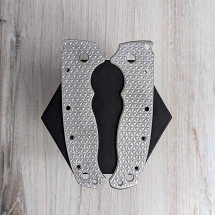 STOCKY GOAT - SMALL PIVOT - Aluminum Scales / In the Buff (Compatible with Demko AD20.5) - Original GOAT