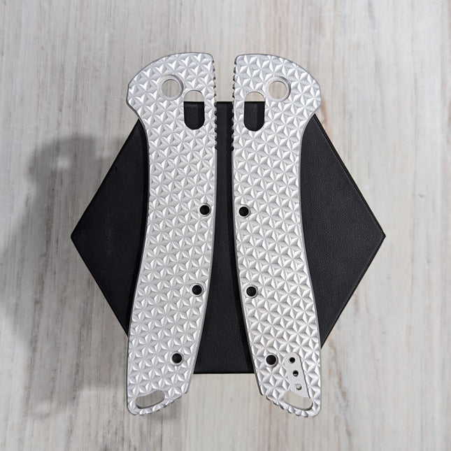 SKNY GOAT - XL - Sharktooth - Aluminum Scales / In the Buff (Compatible with Hogue Deka V2) - Original GOAT