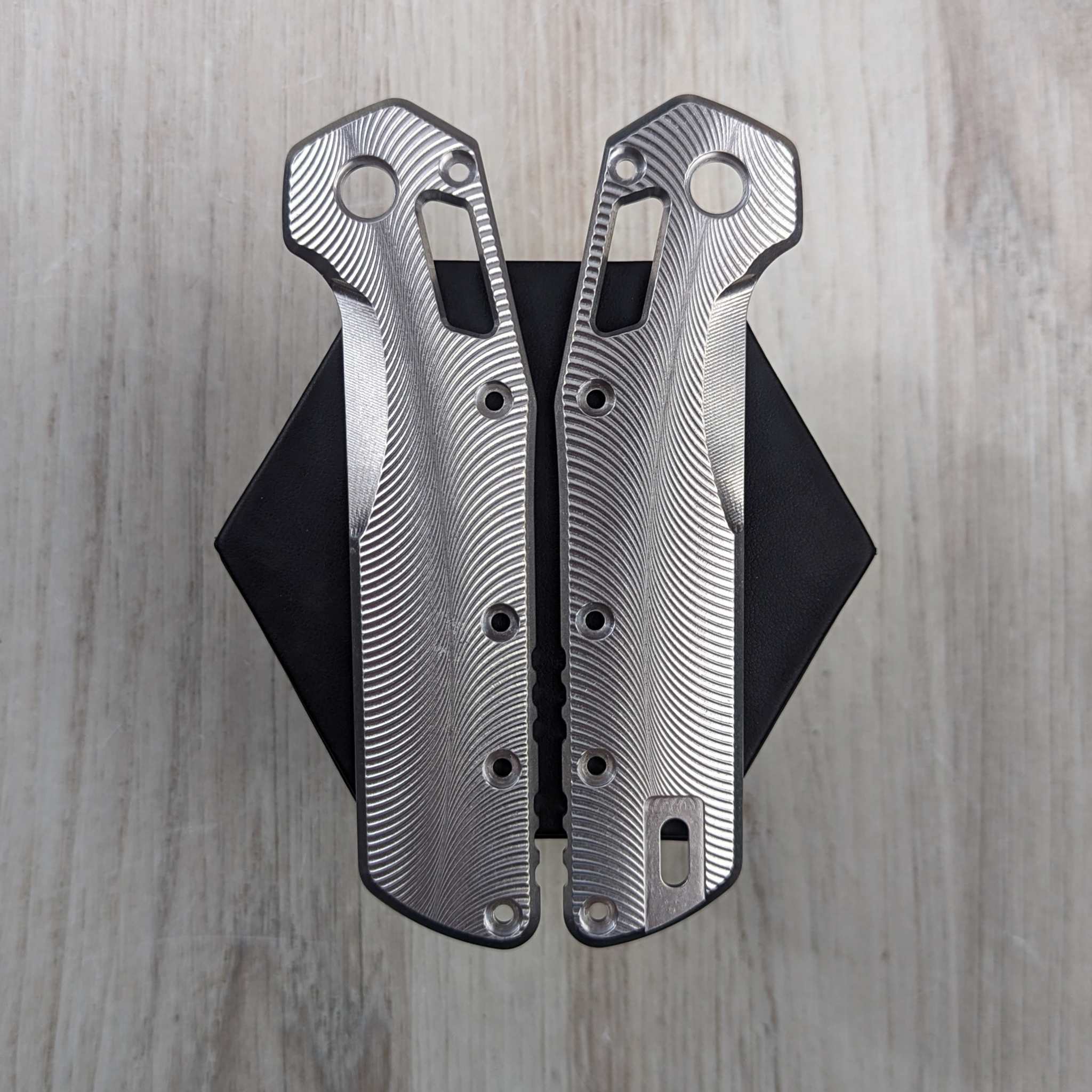 Micor Tech Drift - Titanium Scales (Compatible with Microtech Standard Issue (MSI))