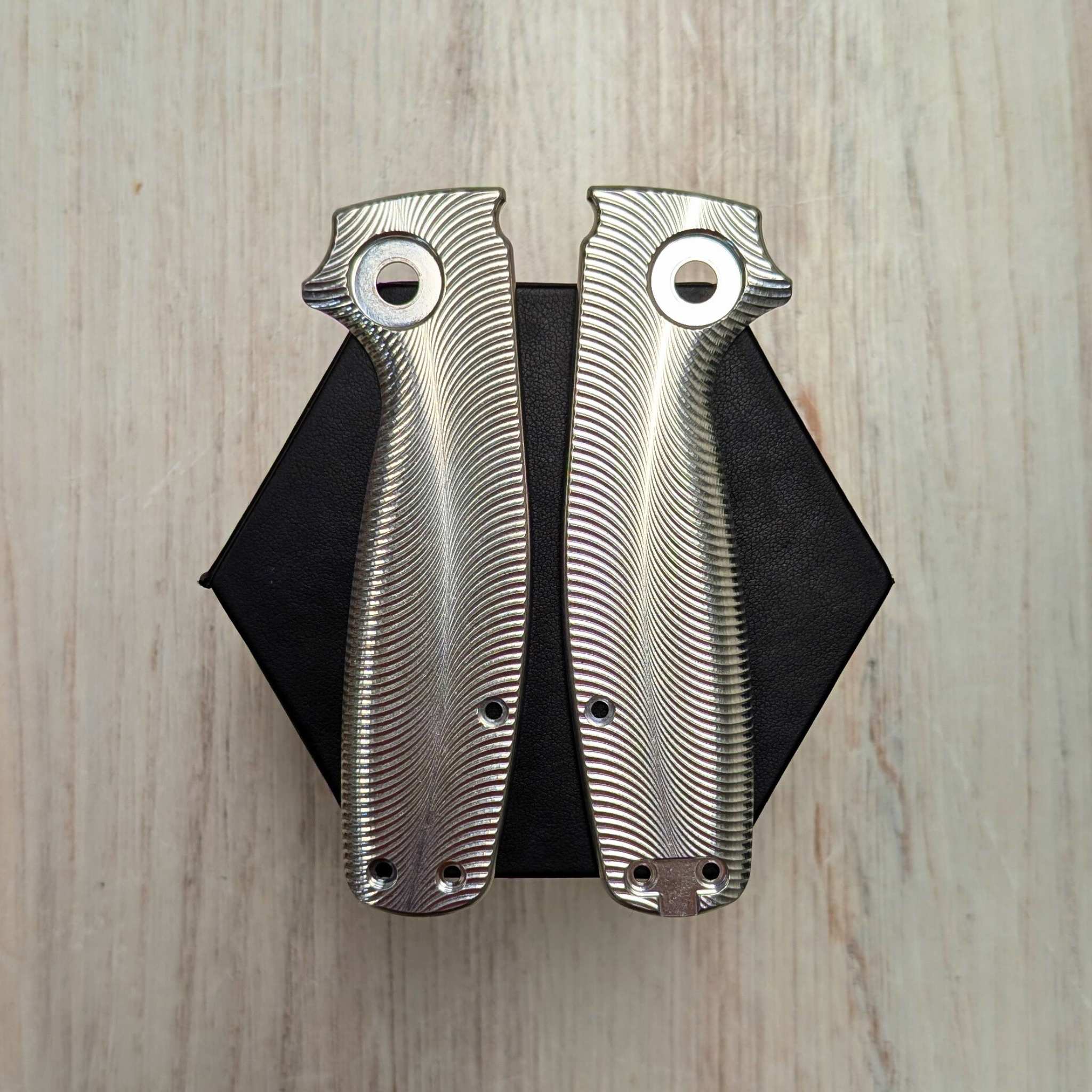 phat Images High Quality Grahic Replacement Scales for the SMALL PIVOT Demko Shark Cub®-GRN – Original GOAT