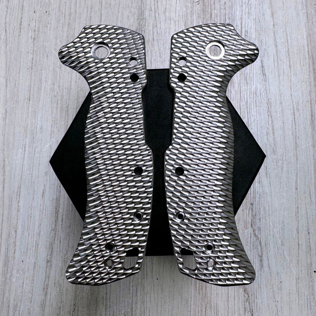 LINERLESS Aluminum Scales & Skiff Bearing Upgrade / Stoned (Compatible with Cold Steel Engage - 3.5'' model) - Original GOAT