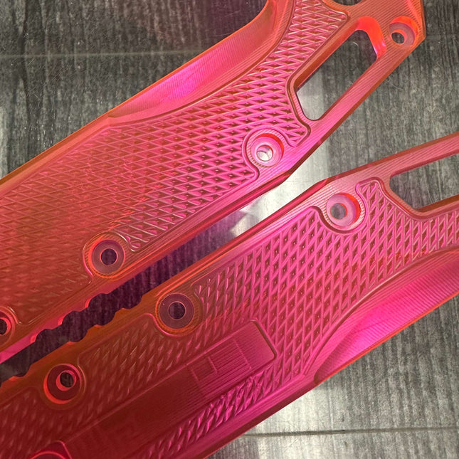 STOCKY GOAT / Polymer Scales (Compatible with Microtech Standard Issue (MSI))