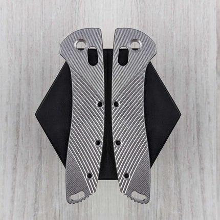 SKNY GOAT - XL - Wings - Aluminum Scales / Stoned (Compatible with Hogue Deka V2)