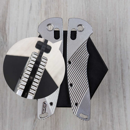 STOCKY GOAT - XL - Wings - Aluminum Scales / Stoned (Compatible with Hogue Deka v2)