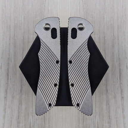 STOCKY GOAT - Wings - Aluminum Scales / Stoned (Compatible with Hogue Deka v2)