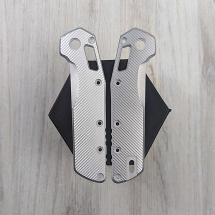 STOCKY GOAT - V2 - MM2 - Titanium Scales (Compatible with Microtech Standard Issue (MSI))