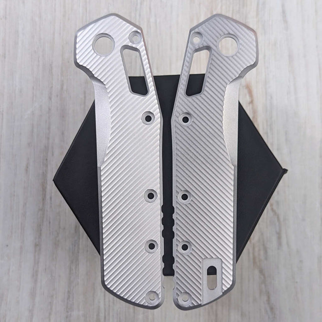 STOCKY GOAT - V2 - MM2 - Aluminum Scales / In the Buff (Compatible with Microtech Standard Issue (MSI))