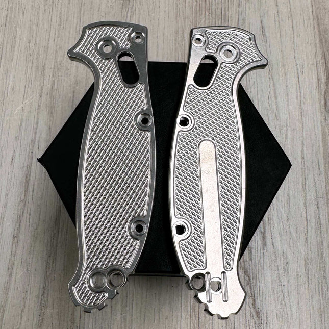 GOAT SHELL - Skiff-Bearing Aluminum Clamshell Scales - Stoned (Bright) / Coated  (Compatible with Spyderco Manix 2 LW)