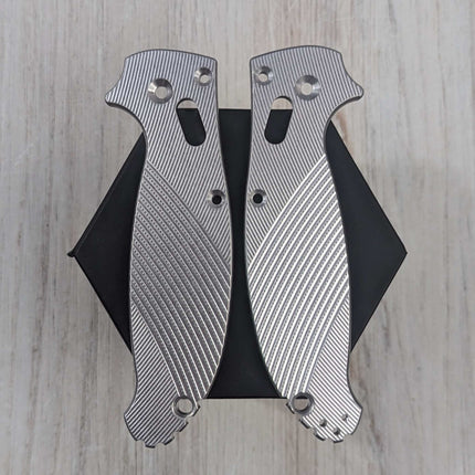 GOAT SHELL - Aluminum Clamshell - Stoned  (Compatible with Spyderco Manix 2 LW)