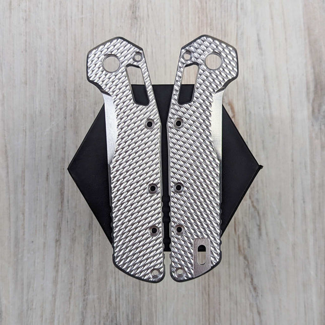 STOCKY GOAT - V2 - OG1 - Titanium Scales (Compatible with Microtech Standard Issue (MSI))