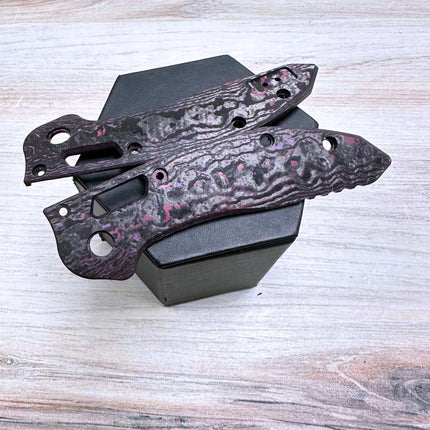 Microtech Stitch Ram - Lok® (1/4” Model) Purple Haze Fat Carbon (12 Day Exclusive) - Original GOAT