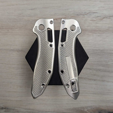 STOCKY GOAT - Gunstock - Aluminum Scales (Compatible with Microtech Stitch)