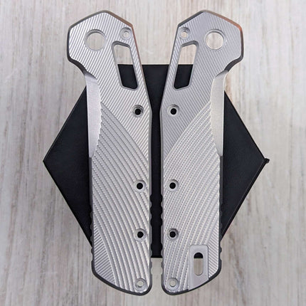STOCKY GOAT - V2 - Wings - Aluminum Scales / In the Buff (Compatible with Microtech Standard Issue (MSI))