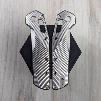 STOCKY GOAT - V2 - Wings - Aluminum Scales / Stoned & Ceramic Coated (Compatible with Microtech Standard Issue (MSI))