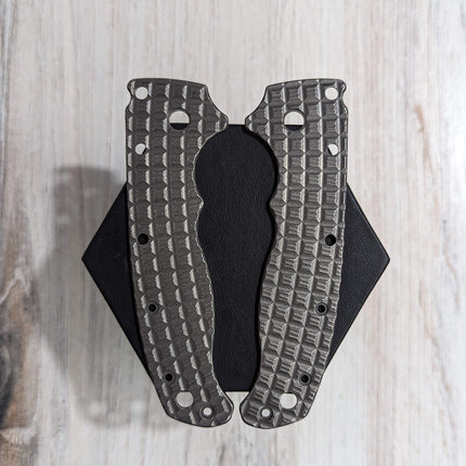 STOCKY GOAT - SMALL PIVOT - Textured Titanium Scales (Compatible with Demko AD20.5)