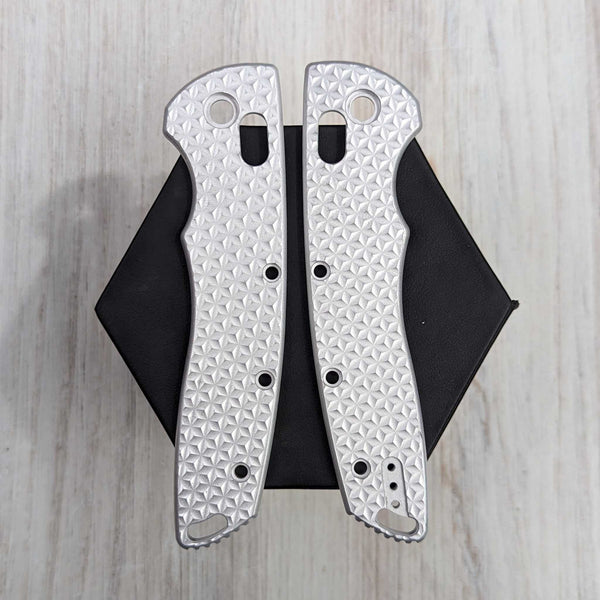 STOCKY GOAT - XL - Sharktooth - Aluminum Scales / In the Buff (Compatible with Hogue Deka v2)