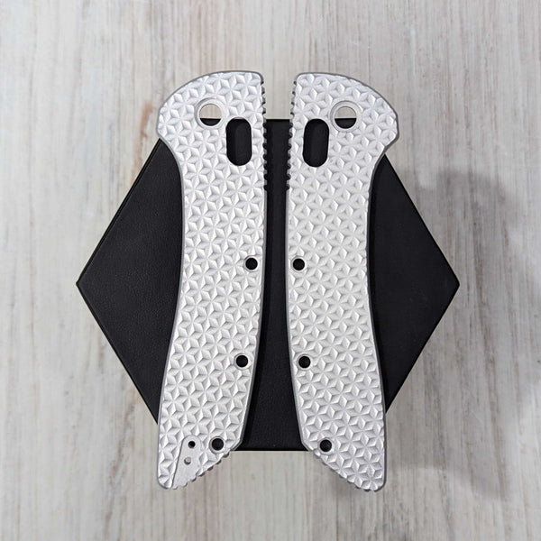 SKNY GOAT - Sharktooth - Aluminum Scales / In the Buff (Compatible with Hogue Deka V2)