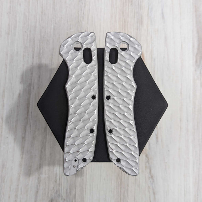 STOCKY GOAT - Expanded - Aluminum Scales / In the Buff (Compatible with Hogue Deka v2) - Original GOAT