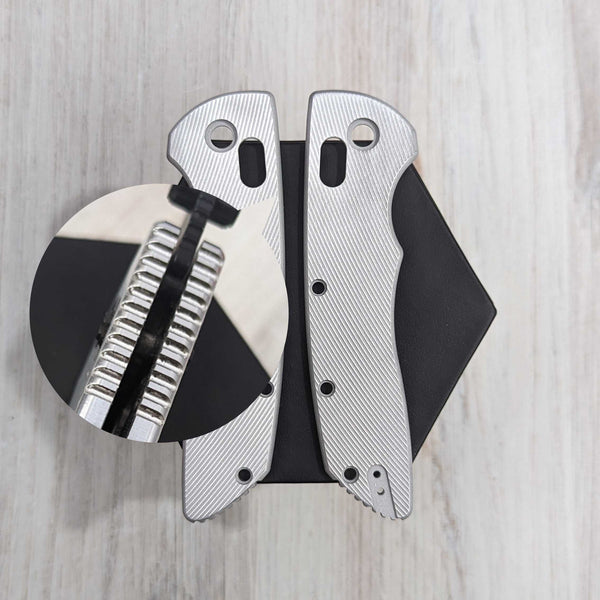 STOCKY GOAT - MM1 - Aluminum Scales / In the Buff (Compatible with Hogue Deka v2)