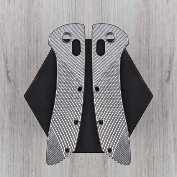 SKNY GOAT - Wings - Aluminum Scales / Stoned (Compatible with Hogue Deka V2)