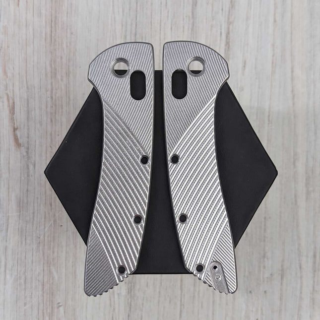 SKNY GOAT - Wings - Aluminum Scales / Stoned (Compatible with Hogue Deka V2)