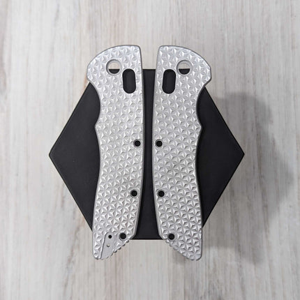 STOCKY GOAT - Sharktooth - Aluminum Scales / In the Buff (Compatible with Hogue Deka v2)
