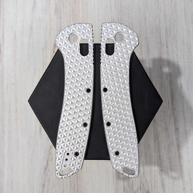 SKNY GOAT - XL - Sharktooth - Aluminum Scales / In the Buff (Compatible with Hogue Deka V2) - Original GOAT