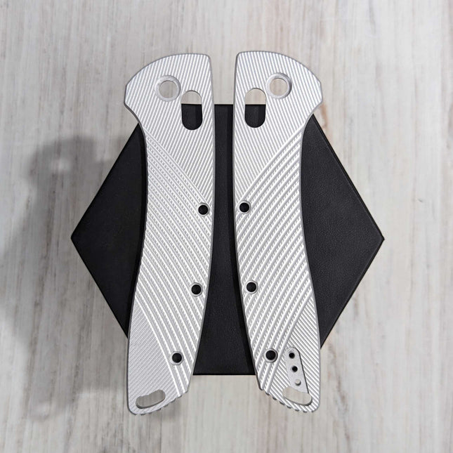 SKNY GOAT - XL - Wings - Aluminum Scales / In the Buff (Compatible with Hogue Deka V2)